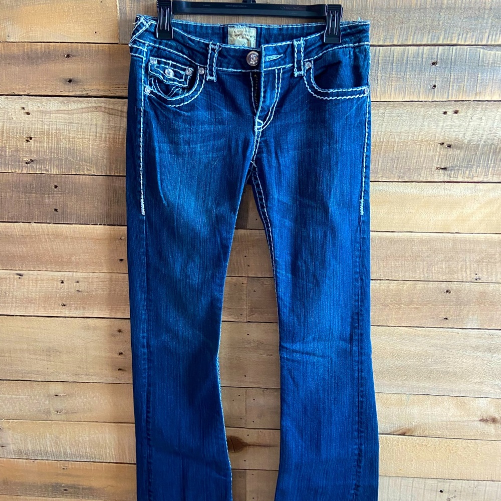 L.A. Idol jeans. Adorable detailing, size 9. Practically new.